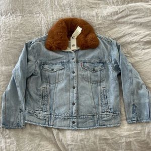 Levi’s Faux Fur Collar Sherpa Jacket